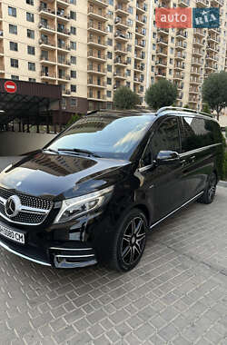 Минивэн Mercedes-Benz V-Class 2017 в 