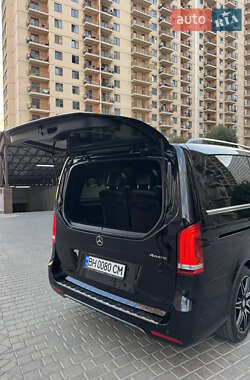 Минивэн Mercedes-Benz V-Class 2017 в 
