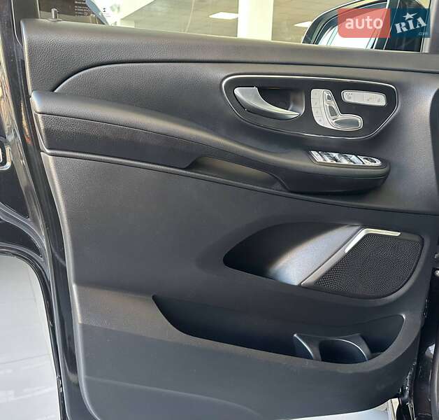 Минивэн Mercedes-Benz V-Class 2021 в Киеве