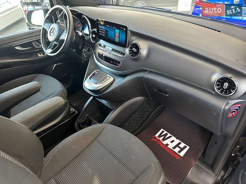 Минивэн Mercedes-Benz V-Class 2021 в Киеве