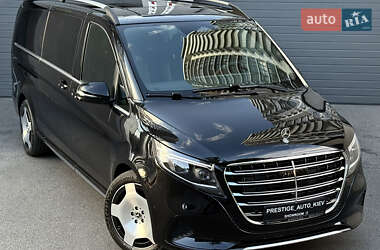 Минивэн Mercedes-Benz V-Class 2025 в 