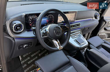 Минивэн Mercedes-Benz V-Class 2025 в 
