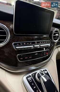Минивэн Mercedes-Benz V-Class 2019 в 