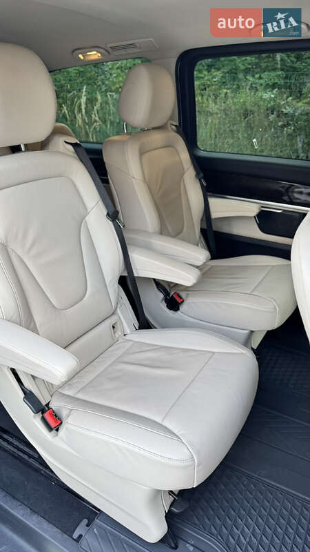 Мінівен Mercedes-Benz V-Class 2016 в Києві фото 12 Мінівен Mercedes-Benz V-Class 2016 в Києві