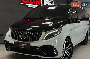 Минивэн Mercedes-Benz V-Class 2015 в 