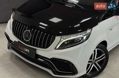 Минивэн Mercedes-Benz V-Class 2015 в 