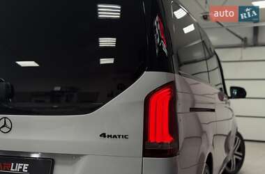 Минивэн Mercedes-Benz V-Class 2015 в 