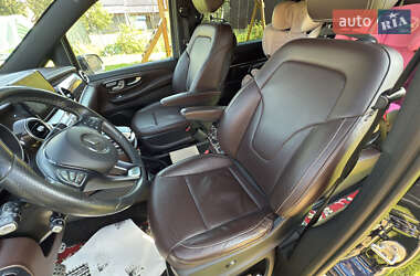 Минивэн Mercedes-Benz V-Class 2016 в 