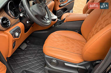 Мінівен Mercedes-Benz V-Class 2021 в 