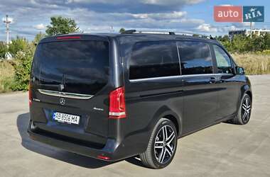 Минивэн Mercedes-Benz V-Class 2020 в 