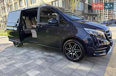 Минивэн Mercedes-Benz V-Class 2019 в 