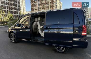 Минивэн Mercedes-Benz V-Class 2019 в 