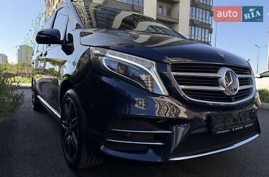 Минивэн Mercedes-Benz V-Class 2019 в 