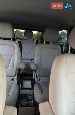 Минивэн Mercedes-Benz V-Class 2014 в 