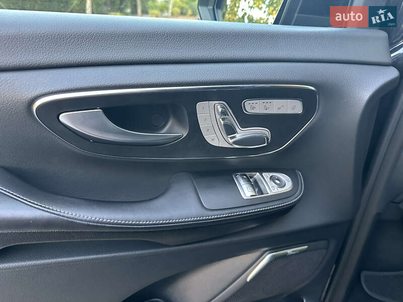 Минивэн Mercedes-Benz V-Class 2023 в Одессе