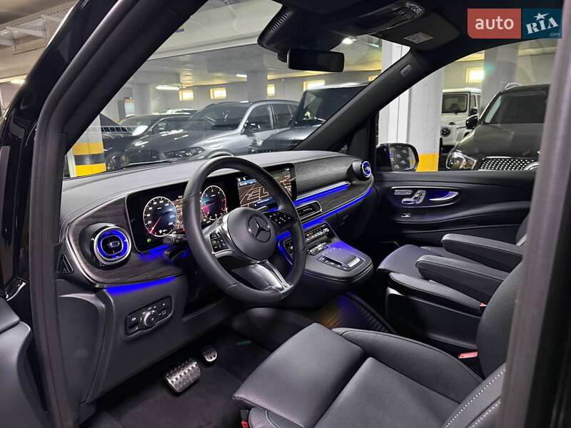 Минивэн Mercedes-Benz V-Class 2024 в Киеве