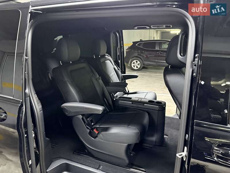 Минивэн Mercedes-Benz V-Class 2024 в Киеве