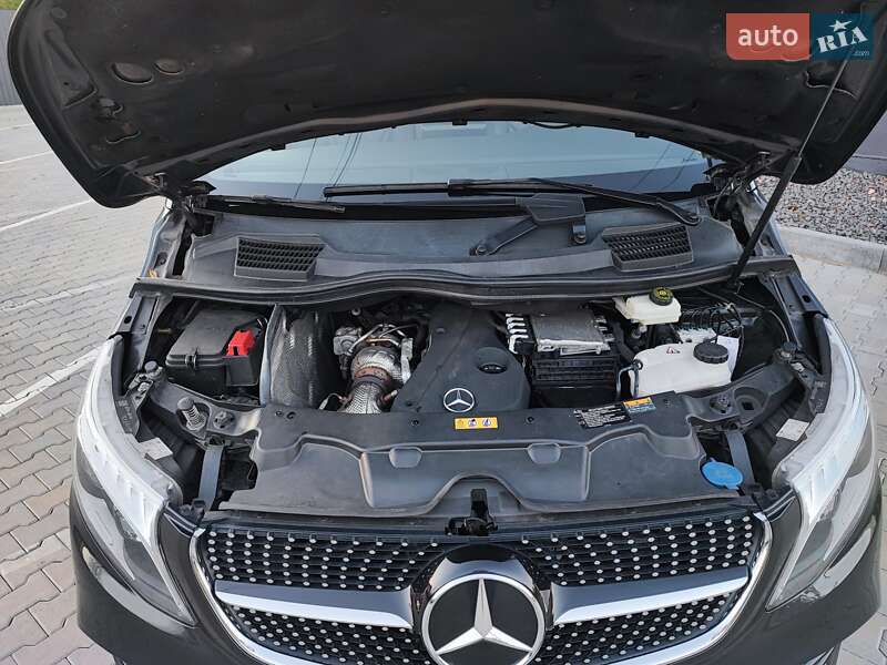 Минивэн Mercedes-Benz V-Class 2021 в Черновцах