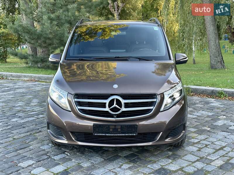 Мінівен Mercedes-Benz V-Class 2016 в Києві