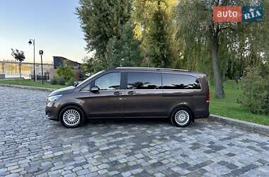 Минивэн Mercedes-Benz V-Class 2016 в 