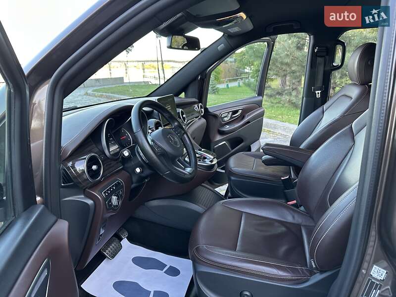Мінівен Mercedes-Benz V-Class 2016 в Києві