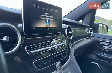 Минивэн Mercedes-Benz V-Class 2016 в 