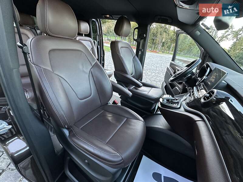 Мінівен Mercedes-Benz V-Class 2016 в Києві