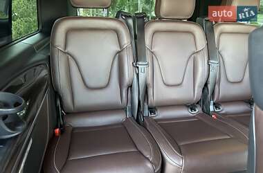 Минивэн Mercedes-Benz V-Class 2016 в 