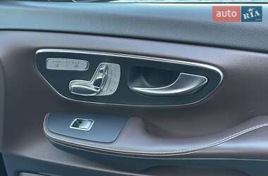 Минивэн Mercedes-Benz V-Class 2016 в 
