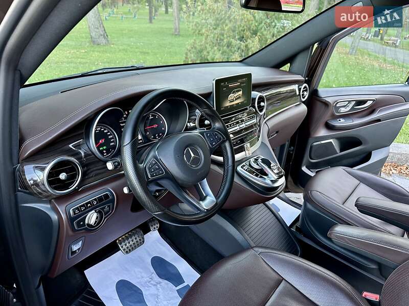Мінівен Mercedes-Benz V-Class 2016 в Києві