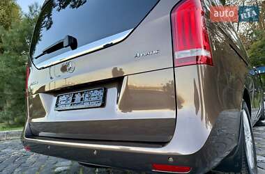 Минивэн Mercedes-Benz V-Class 2016 в 