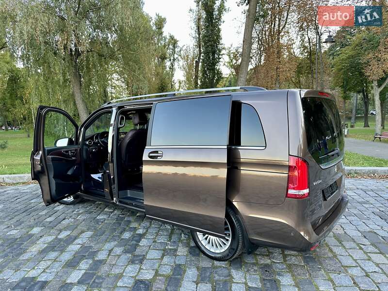 Мінівен Mercedes-Benz V-Class 2016 в Києві
