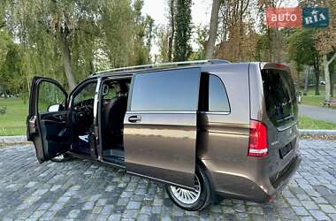 Минивэн Mercedes-Benz V-Class 2016 в 