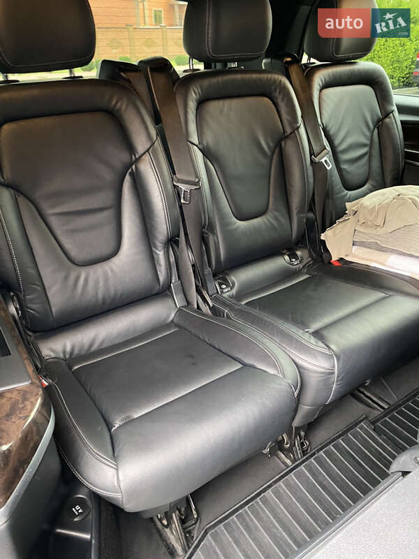 Мінівен Mercedes-Benz V-Class 2018 в Києві фото 15 Мінівен Mercedes-Benz V-Class 2018 в Києві