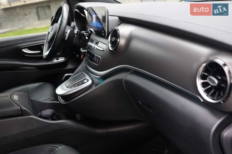 Минивэн Mercedes-Benz V-Class 2020 в Ужгороде