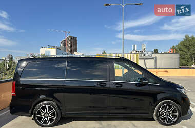 Минивэн Mercedes-Benz V-Class 2020 в 
