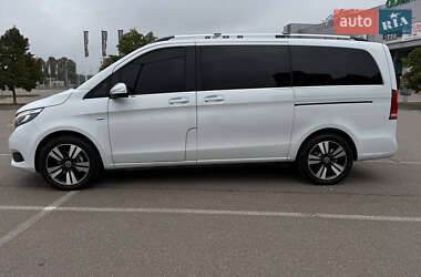 Минивэн Mercedes-Benz V-Class 2016 в 