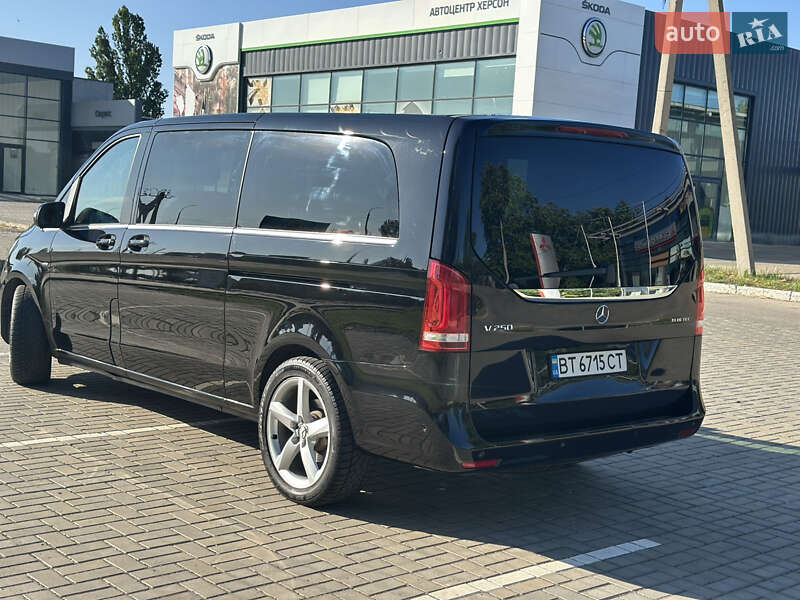 Мінівен Mercedes-Benz V-Class 2015 в Херсоні фото 16 Мінівен Mercedes-Benz V-Class 2015 в Херсоні
