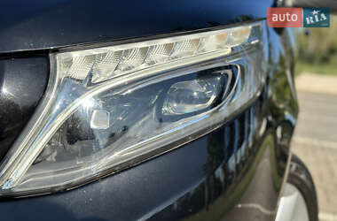 Минивэн Mercedes-Benz V-Class 2015 в  фото 21 Минивэн Mercedes-Benz V-Class 2015 в