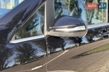 Минивэн Mercedes-Benz V-Class 2015 в  фото 24 Минивэн Mercedes-Benz V-Class 2015 в
