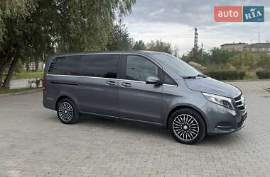 Минивэн Mercedes-Benz V-Class 2017 в 