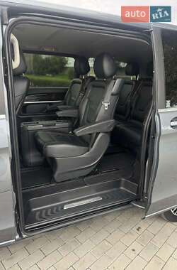Минивэн Mercedes-Benz V-Class 2017 в 