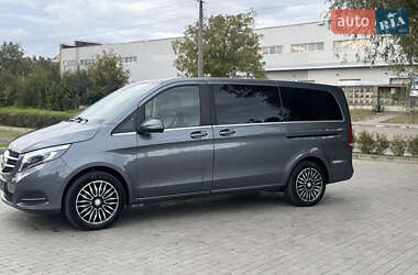 Минивэн Mercedes-Benz V-Class 2017 в 