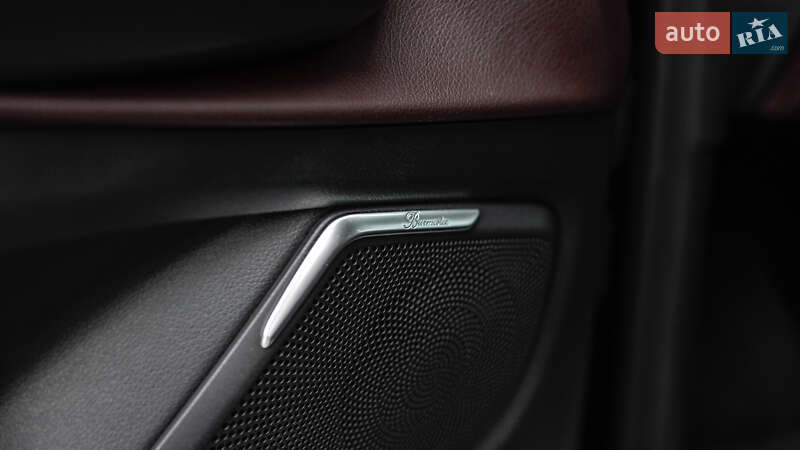 Мінівен Mercedes-Benz V-Class 2016 в Львові фото 18 Мінівен Mercedes-Benz V-Class 2016 в Львові