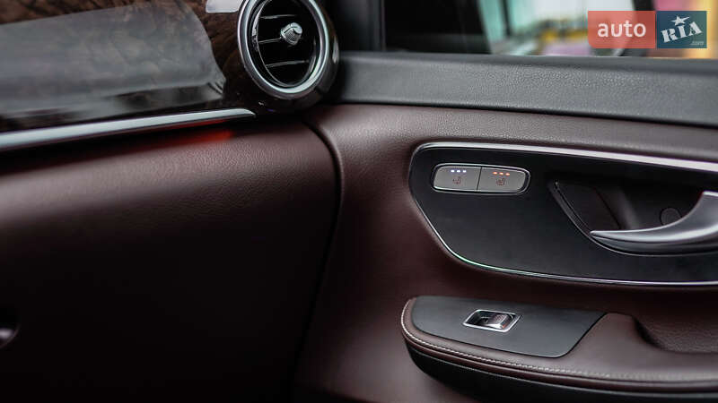 Мінівен Mercedes-Benz V-Class 2016 в Львові фото 34 Мінівен Mercedes-Benz V-Class 2016 в Львові