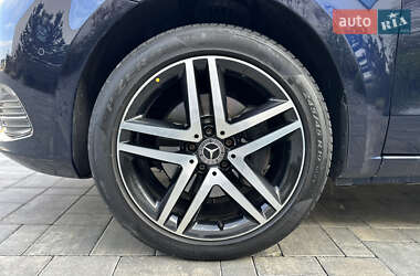 Минивэн Mercedes-Benz V-Class 2018 в 