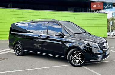Минивэн Mercedes-Benz V-Class 2023 в 