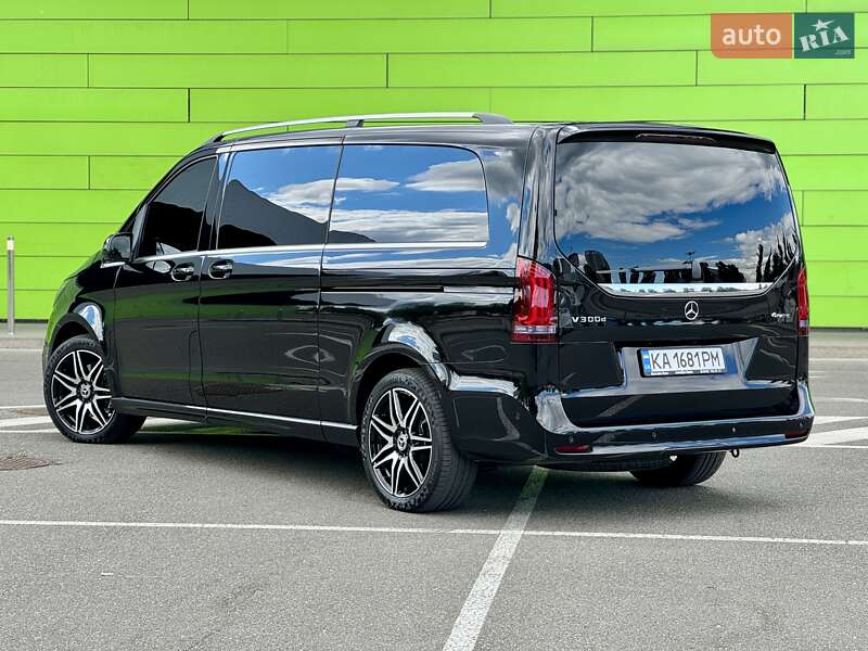 Мінівен Mercedes-Benz V-Class 2023 в Києві