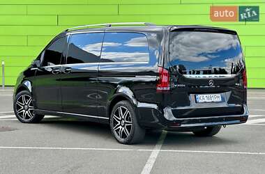 Минивэн Mercedes-Benz V-Class 2023 в 