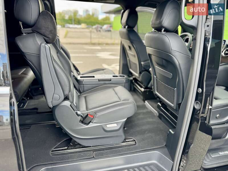 Мінівен Mercedes-Benz V-Class 2023 в Києві